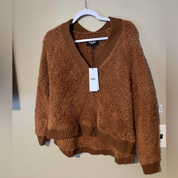 UGG Dreeann Plush Fleece Wool V Neck Sweater NEW - Picture 2 of 8